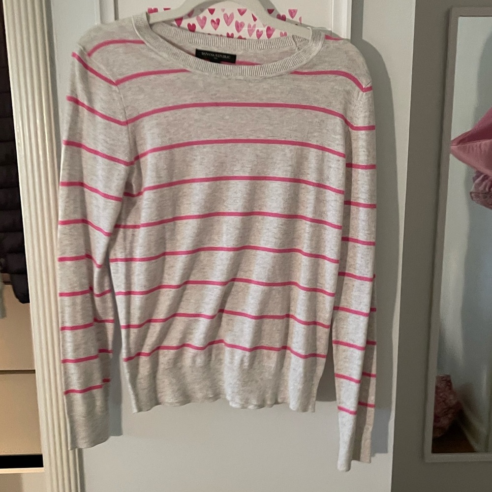 Banana Republic sweater, size xsmall, color grey with pink stripes